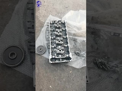 La cabeza del cilindro del motor Mitsubishi 4M50
